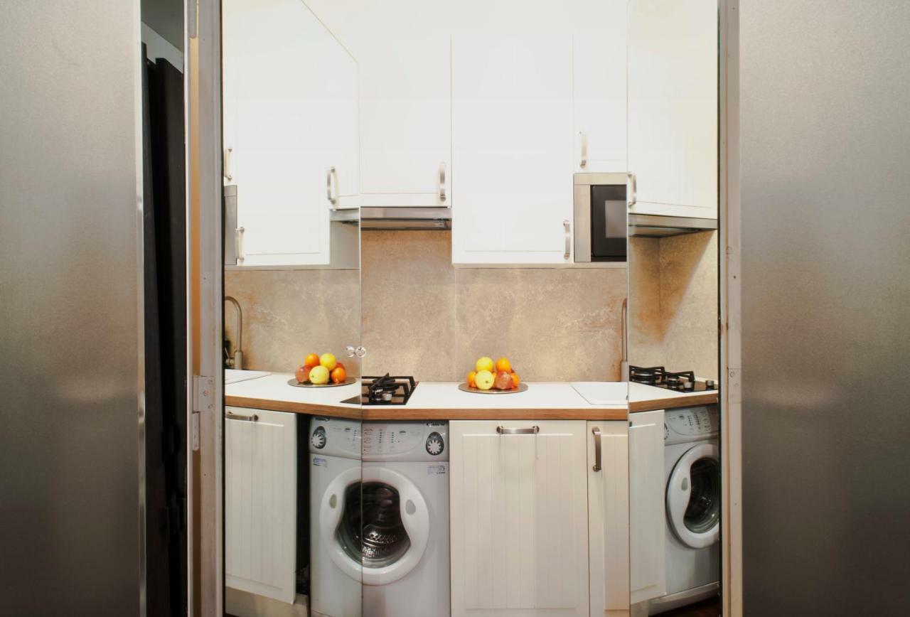 Santa Cecilia Apartment In Via Del Corso Roma Eksteriør bilde
