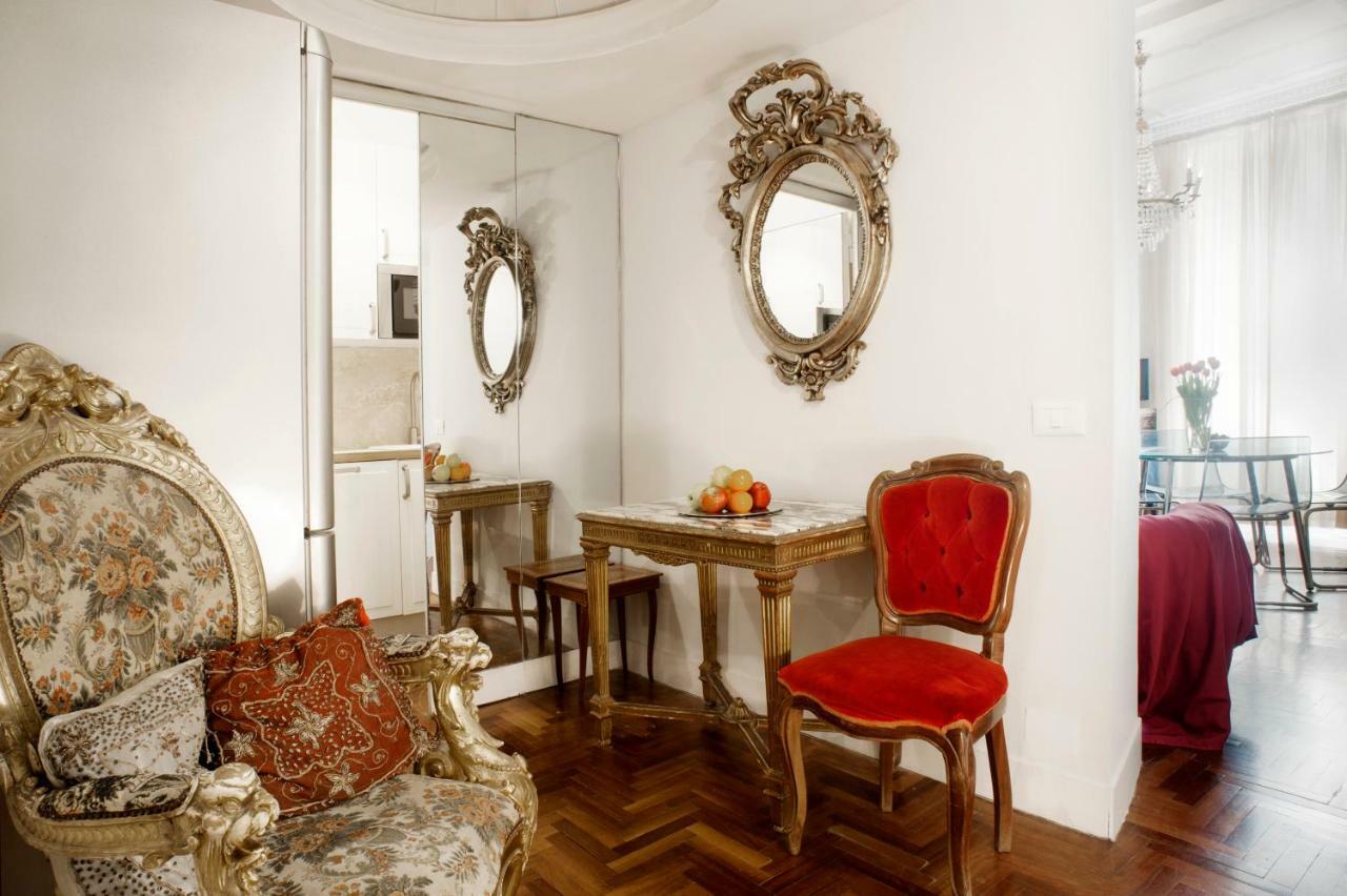 Santa Cecilia Apartment In Via Del Corso Roma Eksteriør bilde
